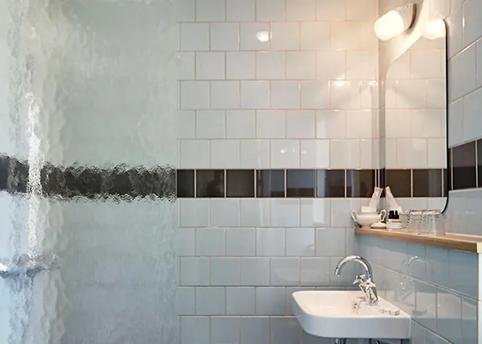 Hornbækhus Hotell 3*